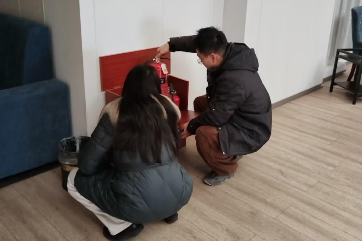 2.4���󴺽��徲���pic1.png